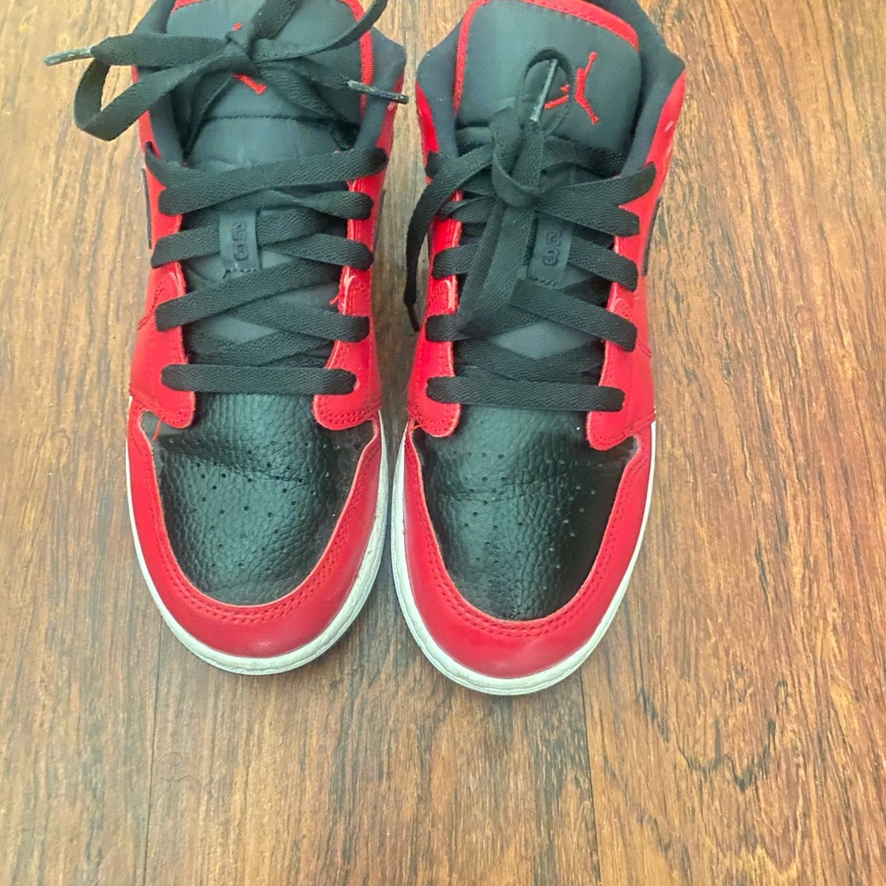 Nike Air Jordan 1 Low Reverse Bred 553560 605 (GS)